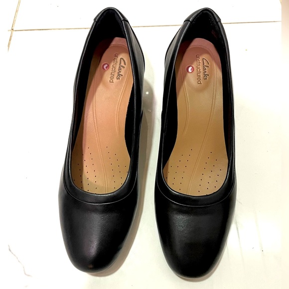 Clarks Shoes Clarks Unstructured Black Dress Pumps Block Sculpted Heel Excellent Condition